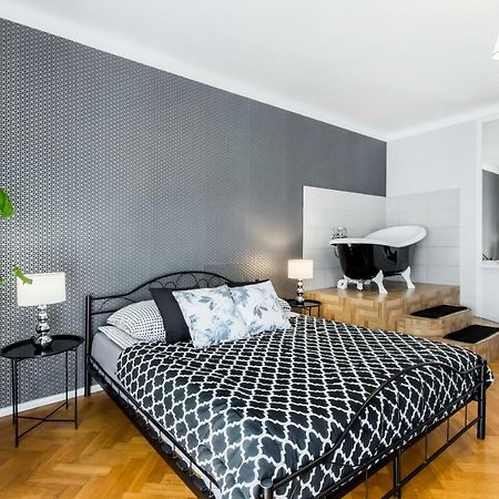 Clicktheflat Apartment Chmielna 7 Warszawa Eksteriør billede