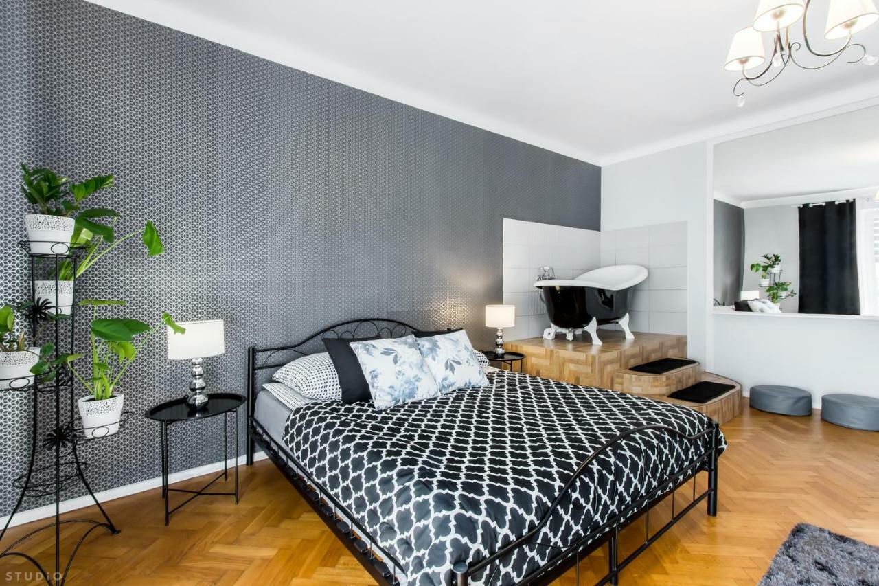 Clicktheflat Apartment Chmielna 7 Warszawa Eksteriør billede